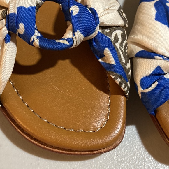 J. McLaughlin slip on fabric Sandals. Size 7 - Picture 8 of 11